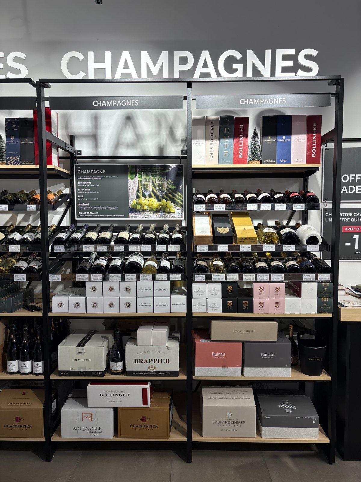 Les grandes maisons de champagne chez Intercaves Villerest — Bollinger, Louis Roederer, Deutz, Philipponnat, Ruinart