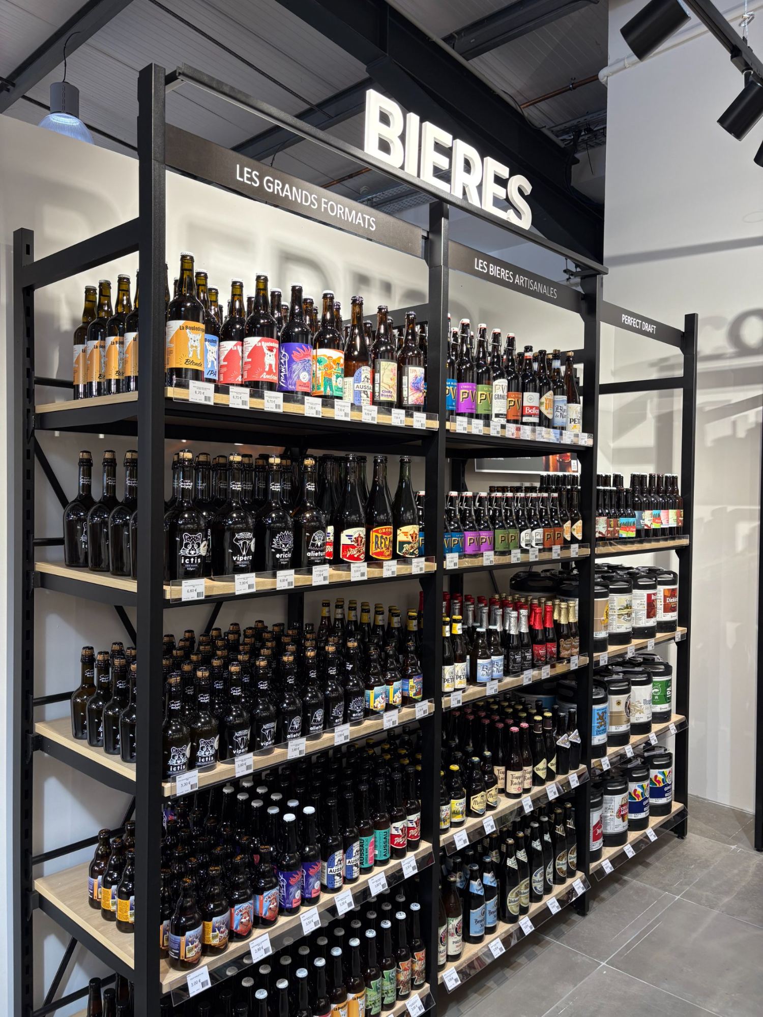 Rayon bières artisanales et grands formats — Intercaves Villerest