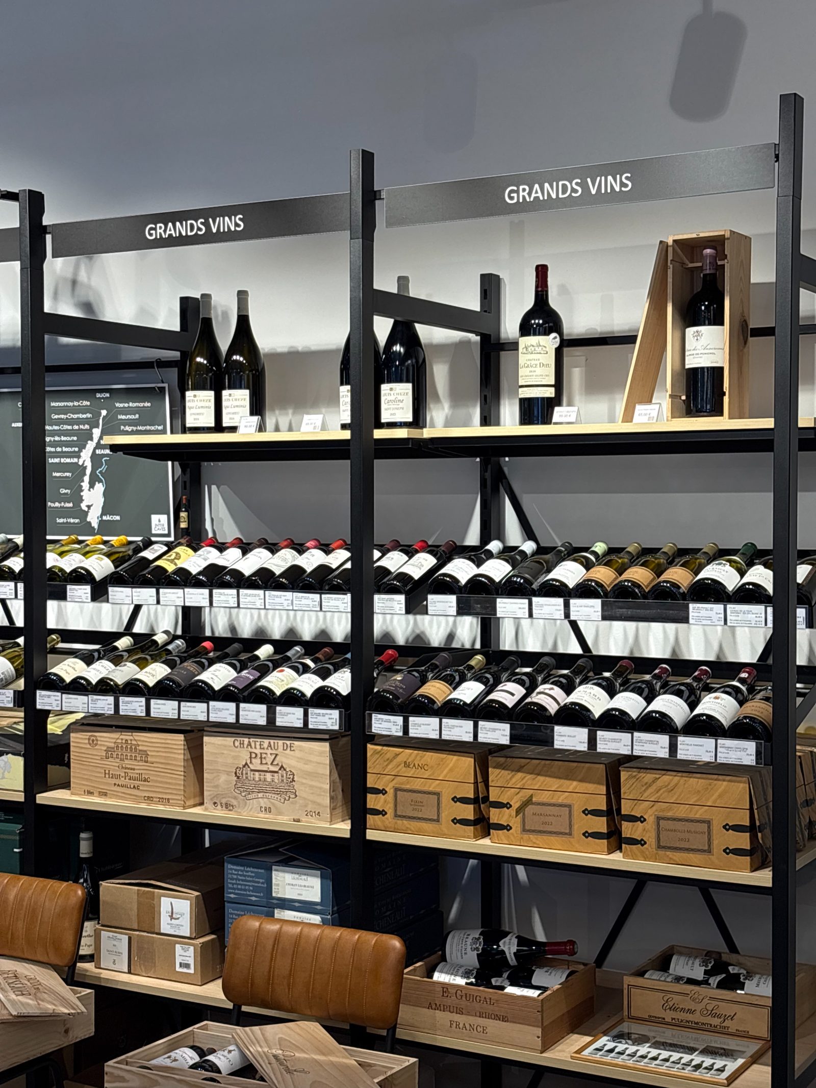Le rayon Grands Vins — crus classés et grands formats — Intercaves Villerest